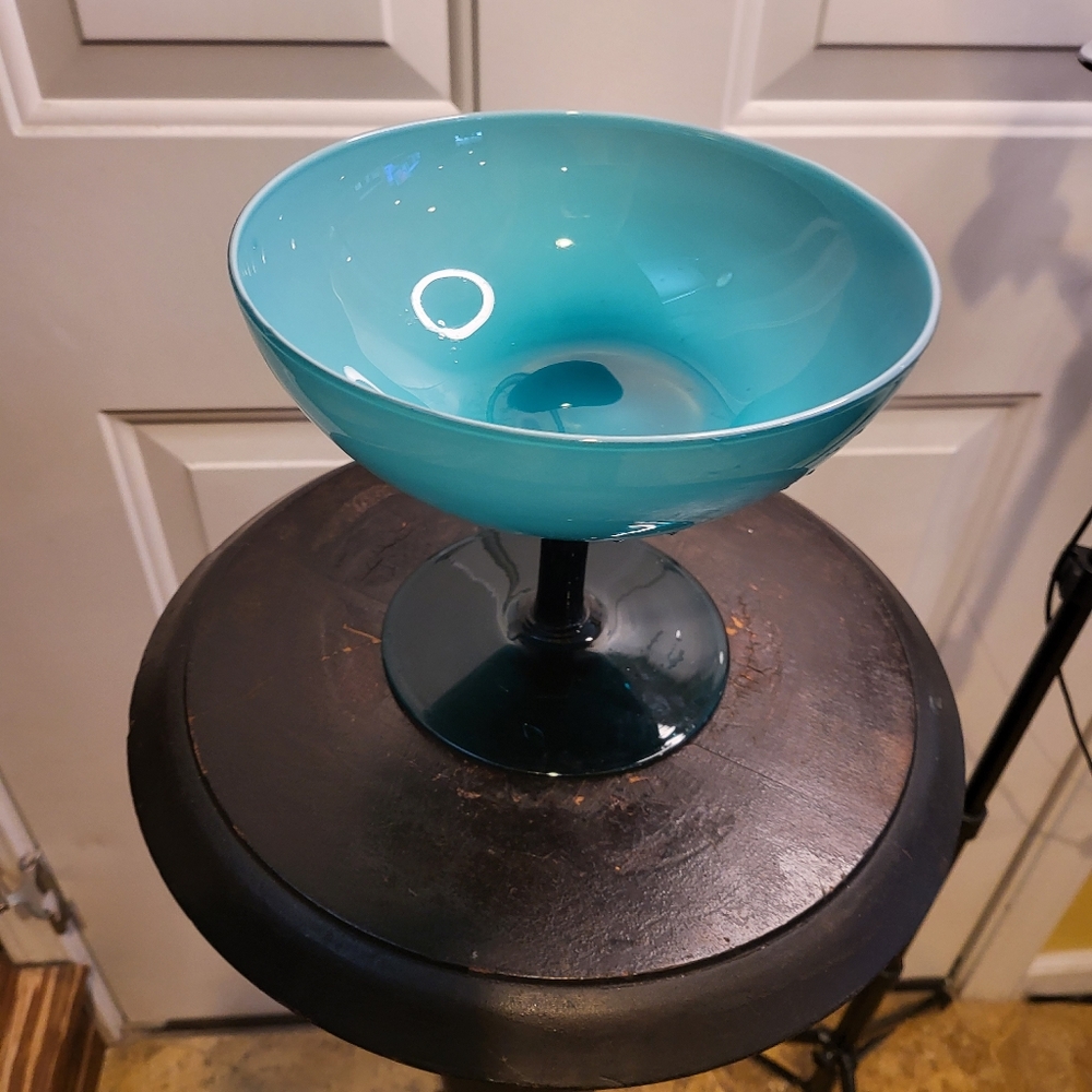 Beautiful Turquoise TEAL EMPOLI CASED GLASS PEDESTAL CANDY DISH - Picture 2 of 16